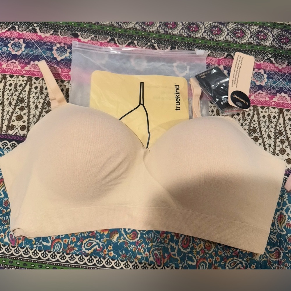 Truekind Wireless Bras for Women No Underwire - Wirefree Bralettes for Women - Picture 11 of 13